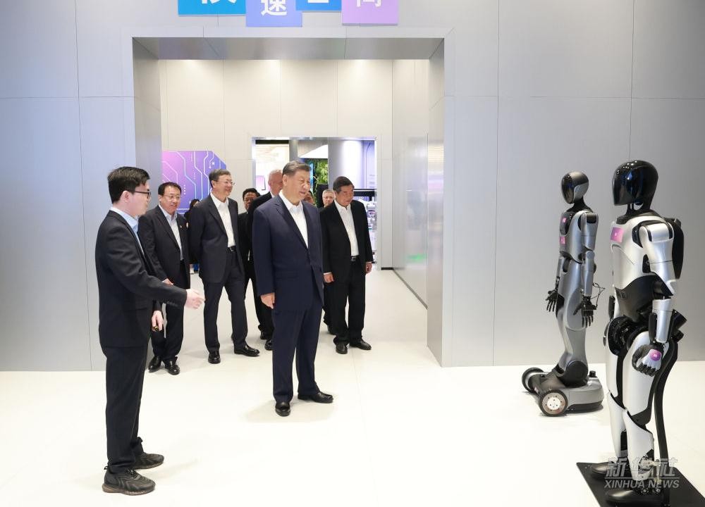 习近平总书记到上海调研，米兰官网代表具身智能行业汇报进展